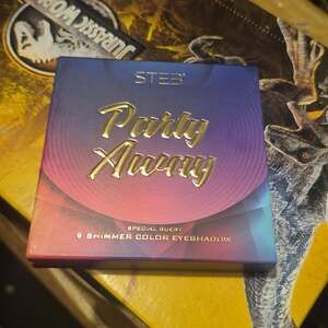STEB Party Away 12-Color Eyeshadow Palette
